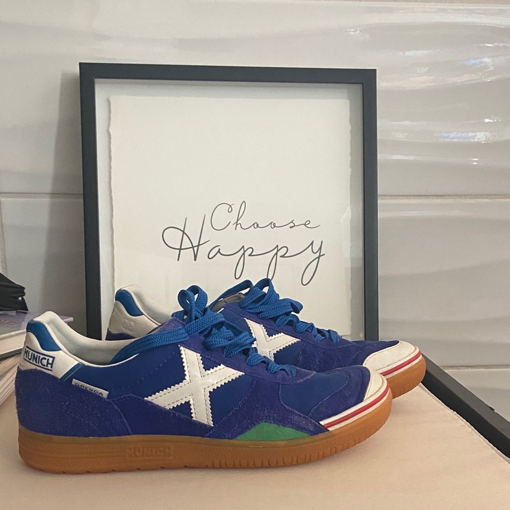 Women's Blue Athletic Shoes